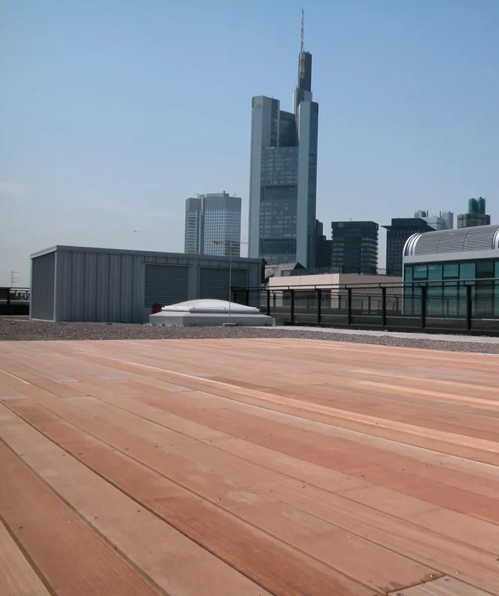 Bangkirai terrasplank v-groeven Premium 2,7x19,5x396cm 19x2.7x396cm Hout