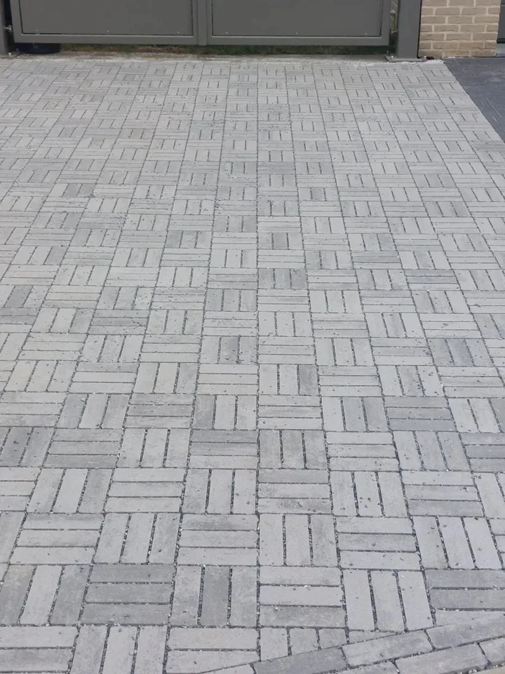 Hydro Brick 20x6,7x8 Nuance Light Grey 8x6,7x20cm Grijs