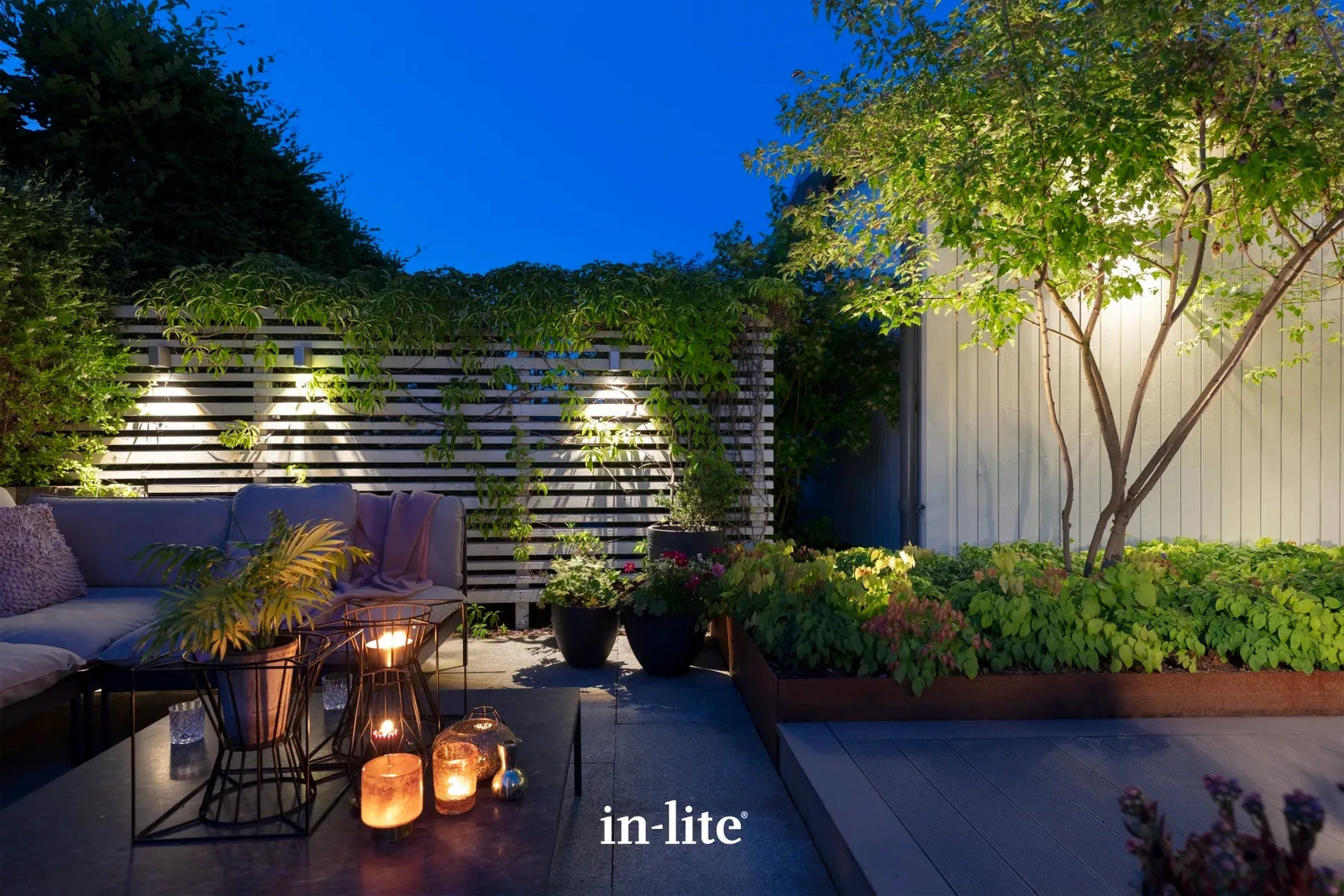 In-Lite Ace Down Wall 100-230V - Dark Grey