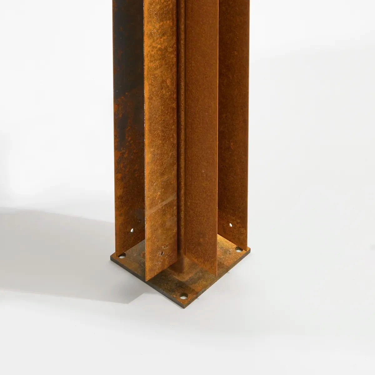 Hoekpaal Bamboescherm mt bevestigingsvoet 182cm Corten 6x6x185cm