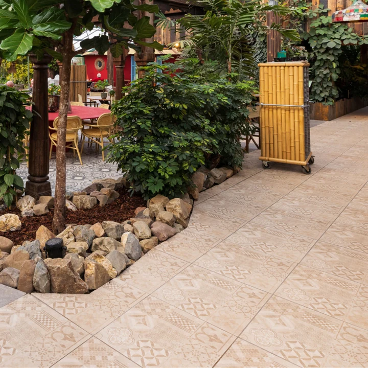 GeoCeramica® Mosaik 60x60x4cm Beige