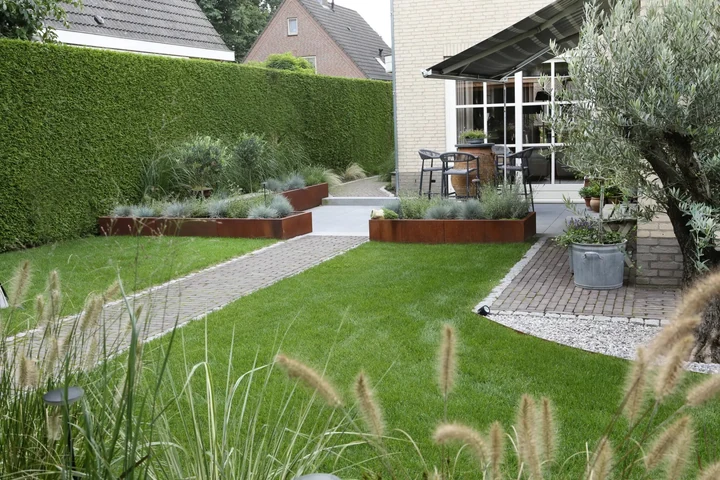 Bloembak Module+ Parallel paneel (E) 60x42 L 0,1x42x60cm Bruin