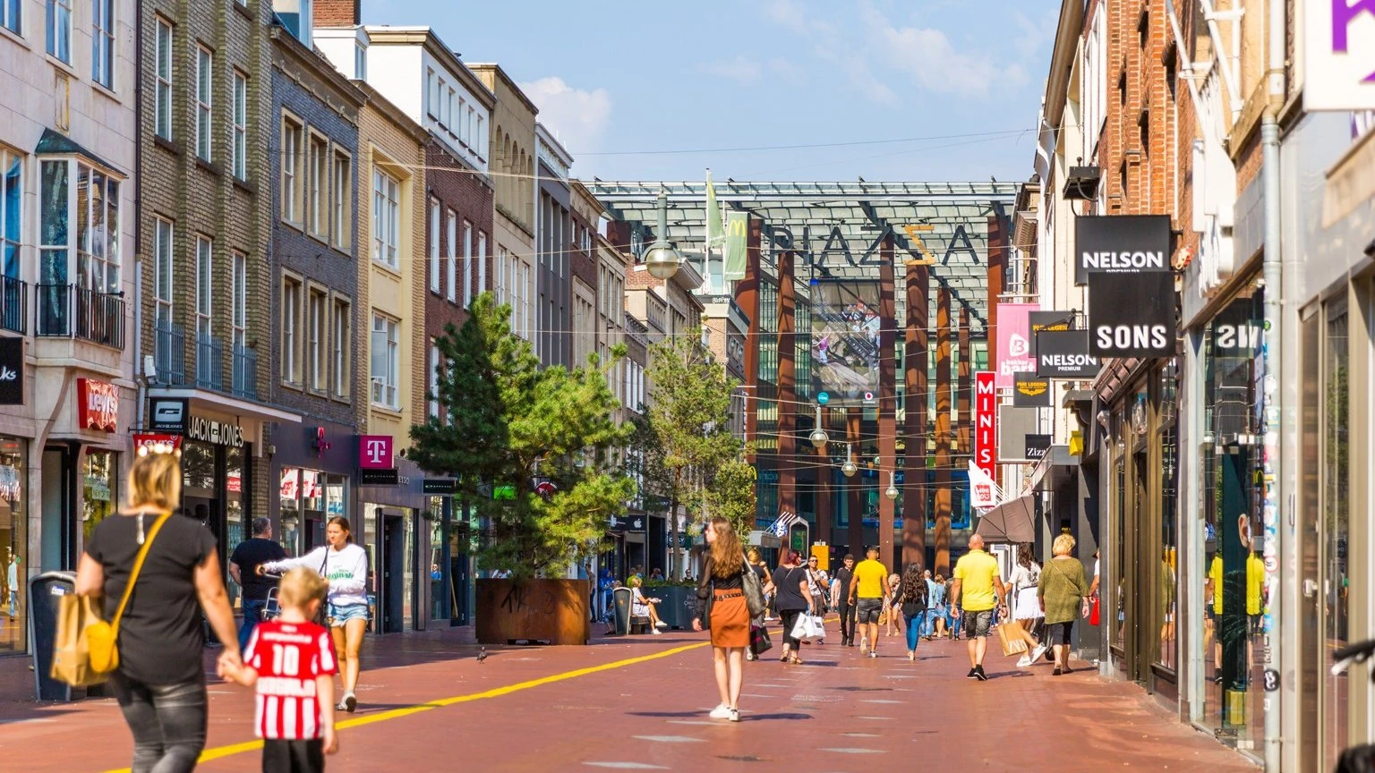 Winkelstraat in Eindhoven-Centrum met de bestaande bestrating