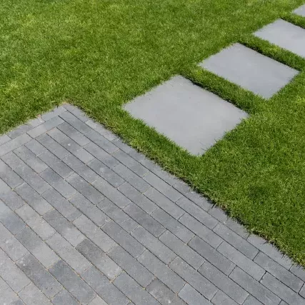 Strackstone Crown GRN+ DF 21x7x8 vlak antraciet PL2
